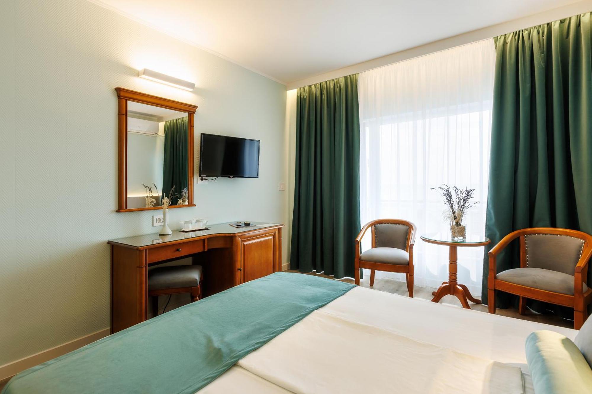 Hotel Comandor 마마이아 외부 사진
